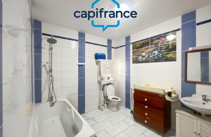 Vente Appartement 80m&sup2; 3 pi&#232;ces Sainte Suzanne