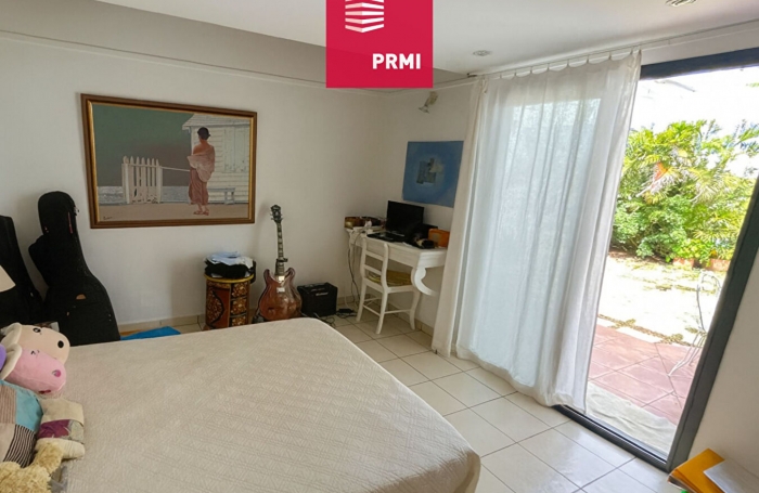 Vente Maison 167m&sup2; 6 pi&egrave;ces Saint Gilles les Bains