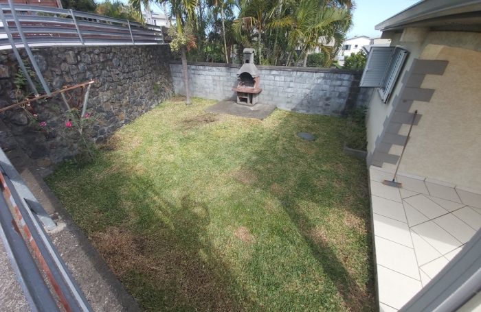 Location Maison 95m&sup2; 4 pi&#232;ces Ravine des Cabris