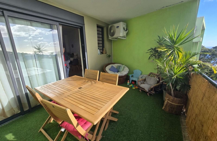 Vente Appartement 58.5m&sup2; 2 pi&#232;ces Les Avirons