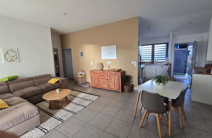 Vente Appartement 58.5m&sup2; 2 pi&#232;ces Les Avirons