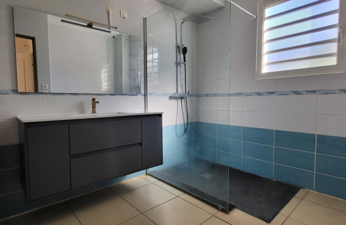 Grand appartement T4 d'exception-Sainte Suzanne