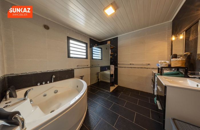 Location Maison 123m² 4 pièces Petite île