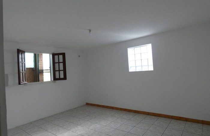 Vente Maison 162m&sup2; 7 pi&#232;ces Le Tampon