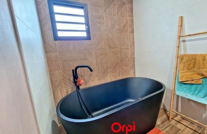 Vente Maison 112m&sup2; 4 pi&#232;ces Bras-Panon