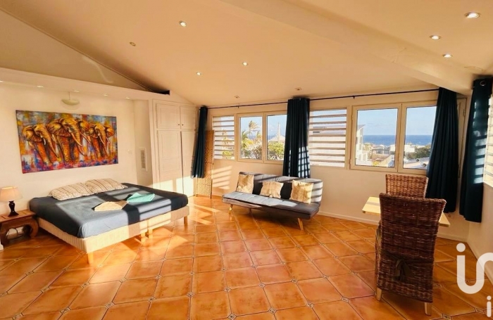 Vente Local commercial 41m&sup2; 2 pi&#232;ces Saint-Pierre