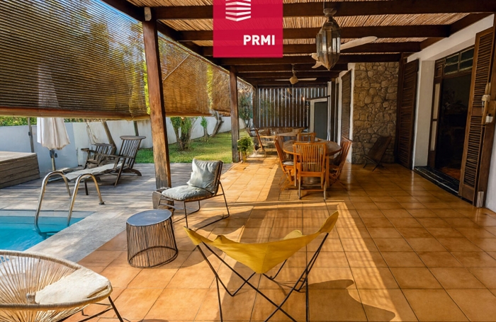 Vente Maison 144m&sup2; 6 pi&egrave;ces Saint Gilles les Bains