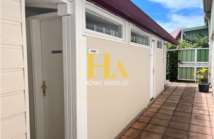 Location Local commercial 260m² Saint André