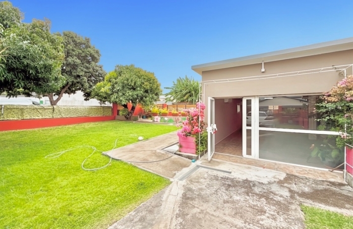 Location Bureaux 201m&sup2; 1 pi&#232;ce Rivière Saint Louis