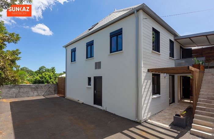 Location Appartement 120m² 5 pièces Saint-Pierre