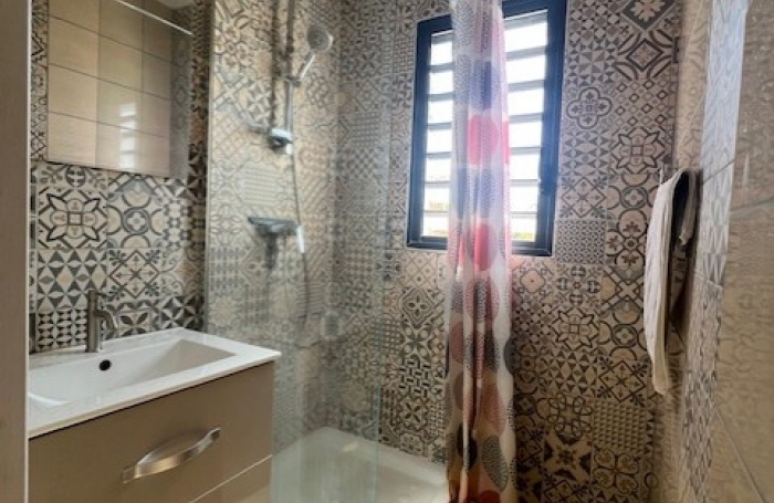 Studio à 300 mètres de la Plage Saline Les bains