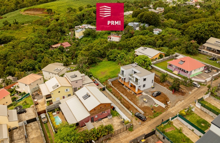 Vente Terrain 563m² Sainte Marie