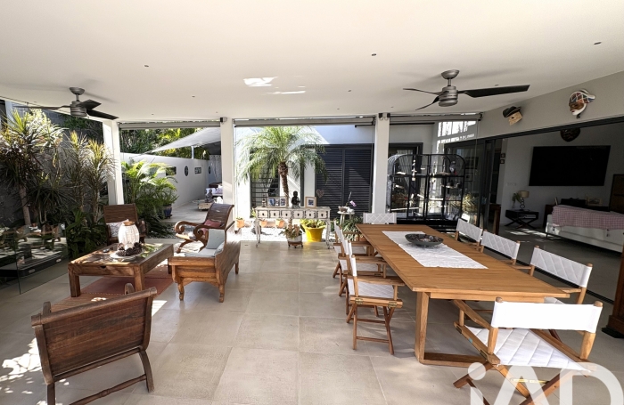 Vente Divers 185m&sup2; 6 pi&#232;ces Saint Paul