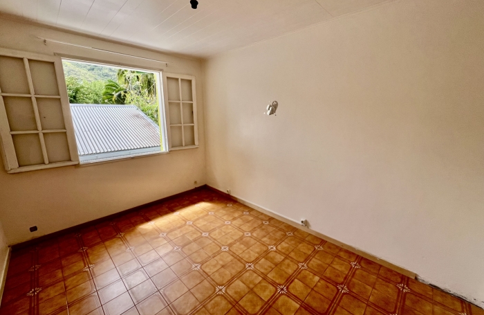 ENTRE DEUX 97414 - VILLA F6 DE PLAIN PIED - TERRAIN PLAT - SECTEUR PAISIBLE