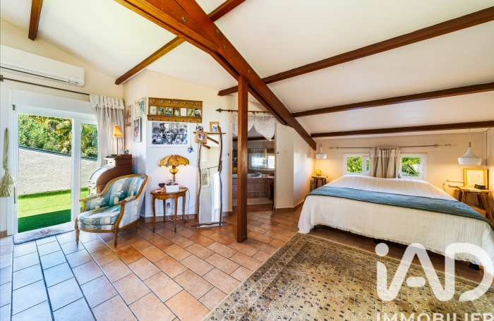 Vente Divers 152m&sup2; 5 pièces Sainte Marie