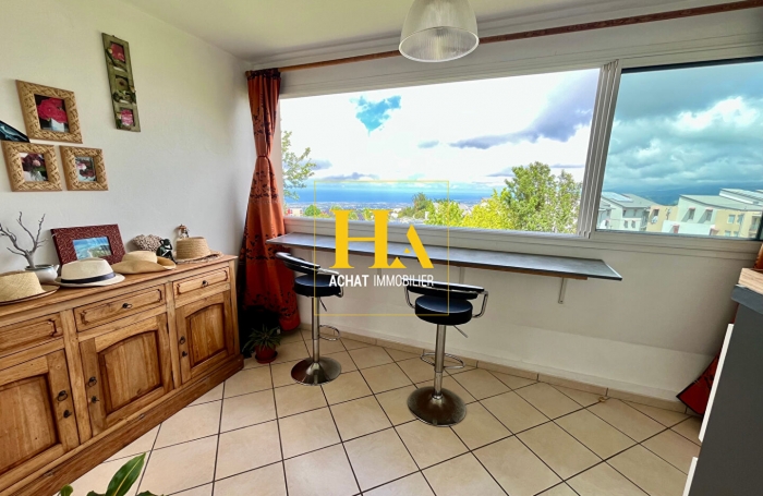 Vente Appartement 80.8m&sup2; 4 pi&egrave;ces Le Tampon