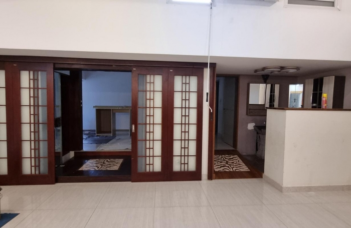 Location Bureaux 300m&sup2; 9 pièces Saint-Pierre