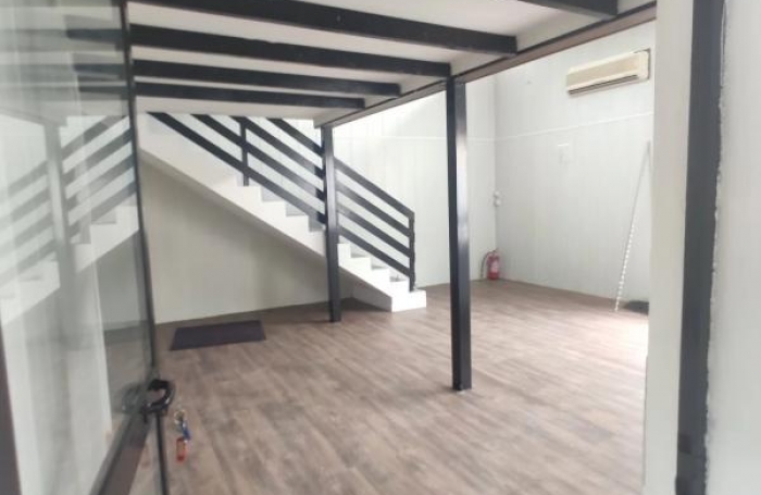 Location Local commercial 51m&sup2; 1 pi&#232;ce Saint Paul