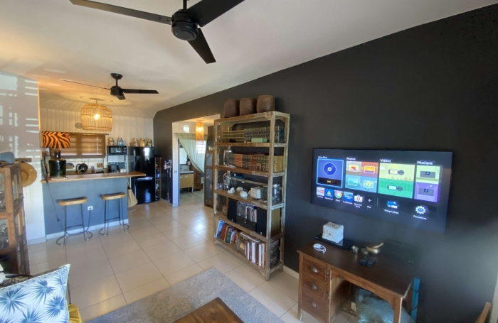 Vente Appartement 65.57m&sup2; 3 pièces Saint Gilles les Bains