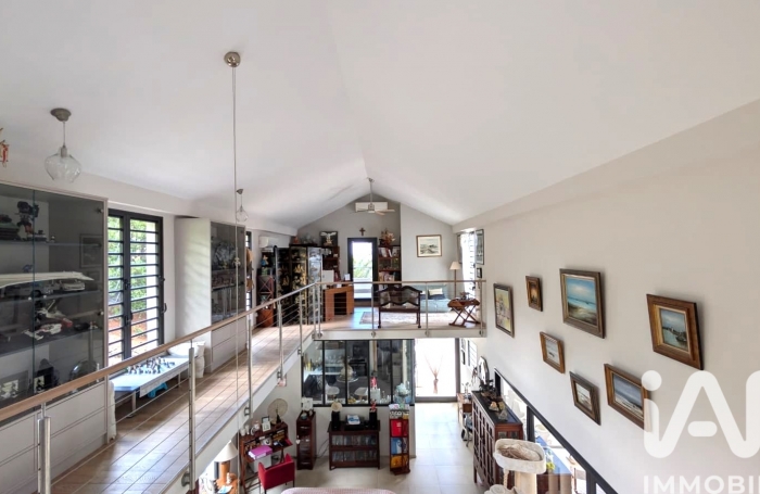 Vente Divers 185m&sup2; 6 pièces Saint Paul