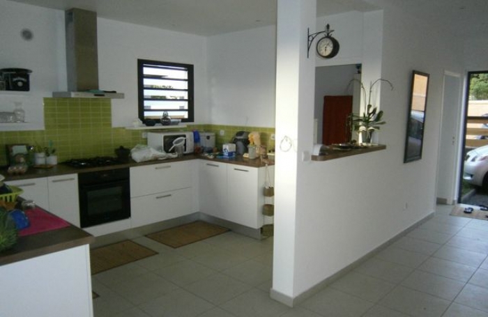 Location Maison 110m&sup2; 4 pi&egrave;ces Ravine des Cabris