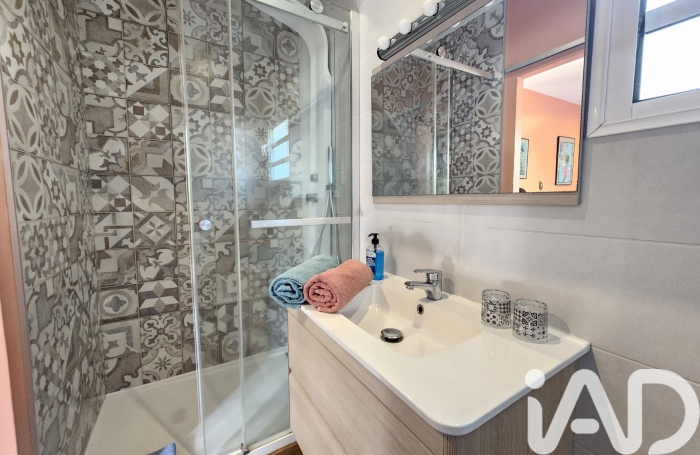 Vente Divers 141m&sup2; 5 pièces Saint Gilles les Bains