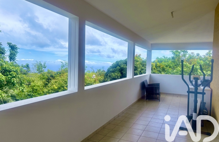 Vente Maison 115m&sup2; 4 pièces Saint Gilles Les Hauts