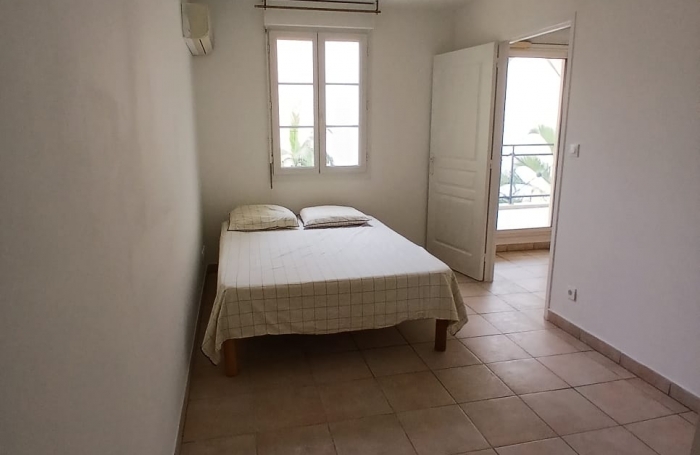 Location Appartement 45m&sup2; 2 pièces Saint-Pierre