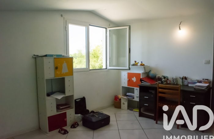 Vente Maison 153m&sup2; 6 pièces Etang-Sale