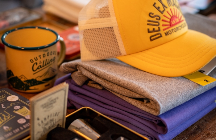 Fonds de commerce pr&ecirc;t-&agrave;-porter - Emplacement premium &agrave; Saint-Paul