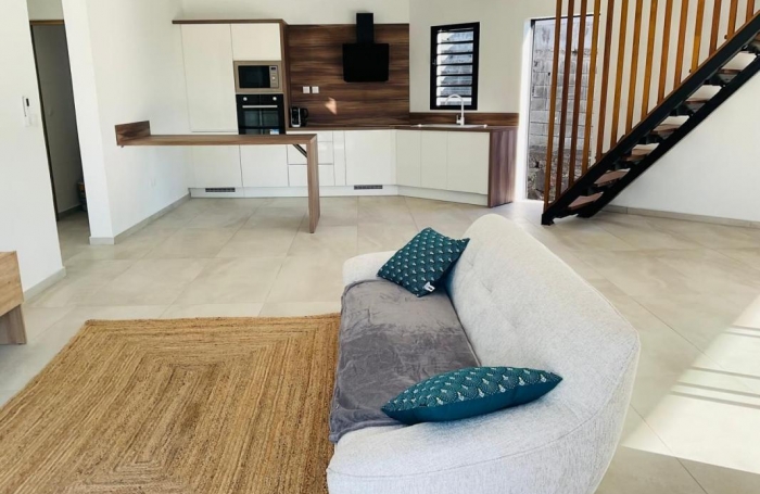 Vente Maison 122m&sup2; 5 pièces Saint Gilles les Bains