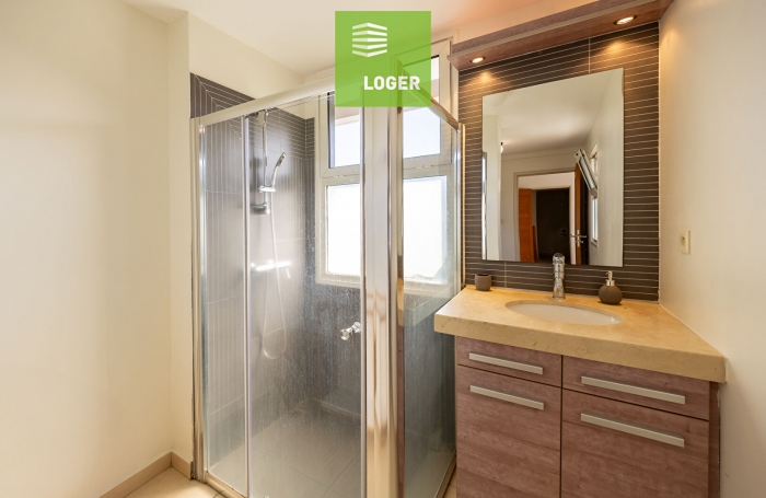 Location Appartement 106.86m&sup2; 4 pi&egrave;ces Saint-Pierre