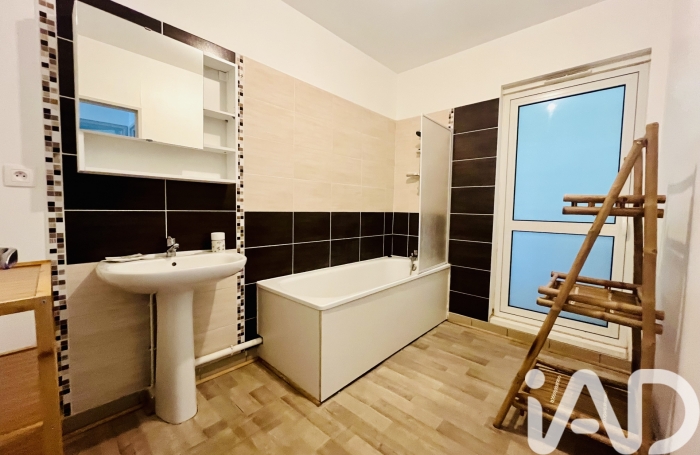 Location Appartement 63m&sup2; 3 pièces Etang-Sale