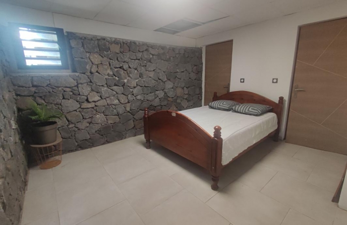 Vente Immeuble 120m&sup2; 6 pièces Saint-Pierre