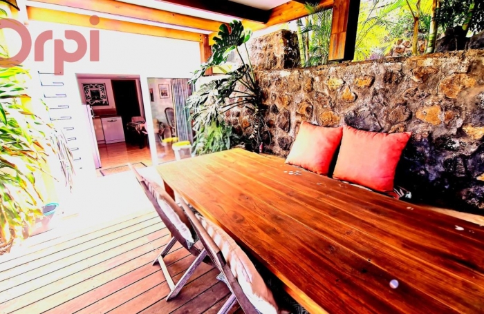 Vente Maison 182m&sup2; 8 pièces Piton Saint Leu