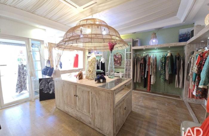 Vente Fonds de commerce 67m&sup2; Saint Gilles les Bains