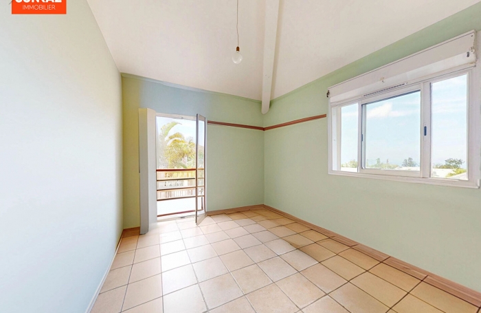 Vente Appartement 69.84m&sup2; 3 pi&egrave;ces Le Tampon