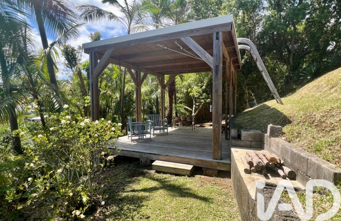 Vente Divers 104m&sup2; 5 pièces Sainte Marie