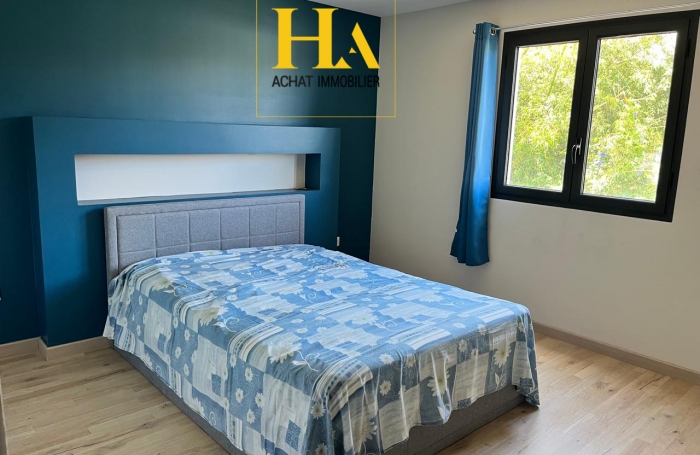 Vente Maison 106m&sup2; 5 pi&egrave;ces Saint Gilles Les Hauts