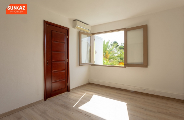 Location Appartement 70m&sup2; 3 pi&egrave;ces Saint-Pierre