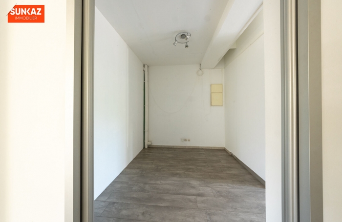 Location Local commercial 72m&sup2; Saint-Pierre