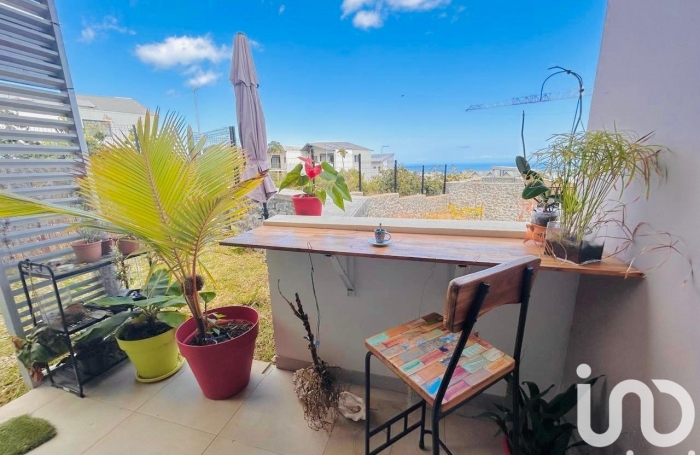 Vente Appartement 66m&sup2; 3 pièces Saint Gilles Les Hauts