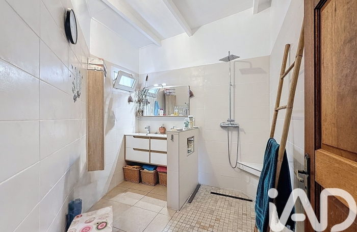 Vente Divers 185m&sup2; 5 pièces Sainte Marie