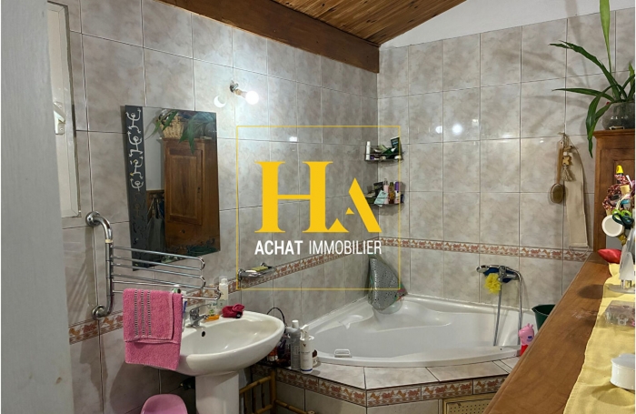 Vente Maison 159m&sup2; 7 pi&egrave;ces Petite &icirc;le