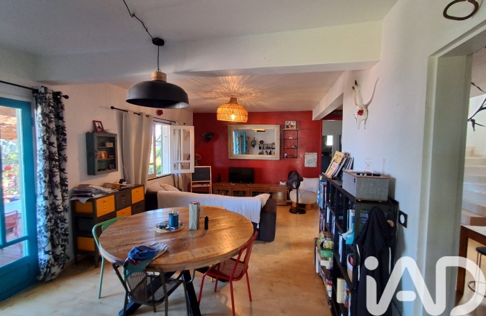 Vente Maison 147m&sup2; 6 pièces Saint Gilles Les Hauts
