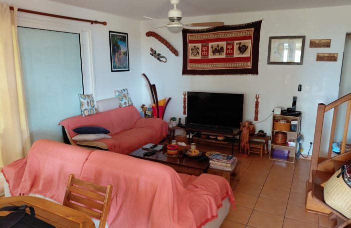 &Agrave; vendre &agrave; La plaine Saint-Paul : maison avec varangue, piscine, 4 chambres