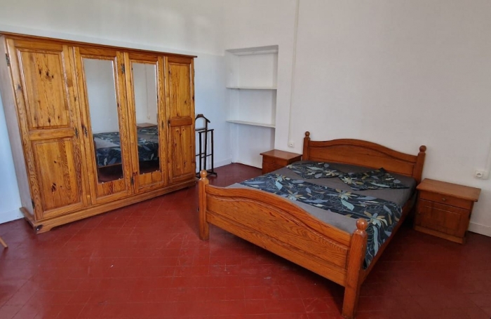 VILLA F4 MEUBLEE A PETITE ILE - VUE MER DISPONIBLE DE SUITE - A LOUER -