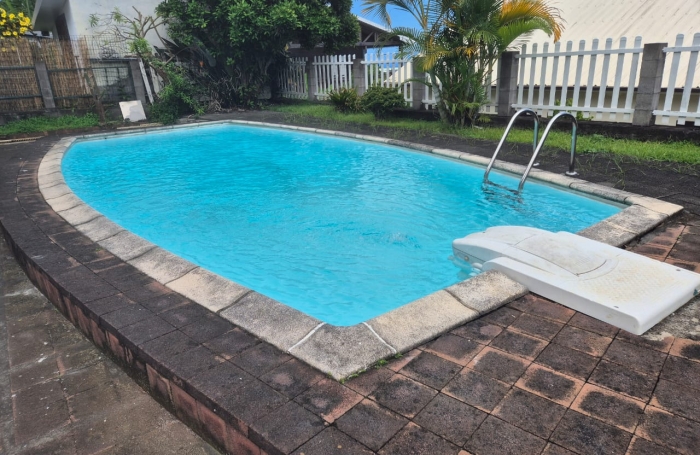 Villa T6 avec piscine Guillaume St-Paul