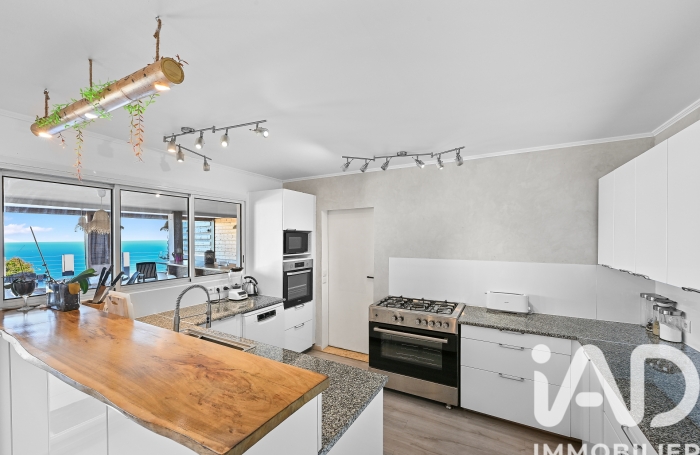 Vente Maison 215m&sup2; 7 pièces Saint-Leu