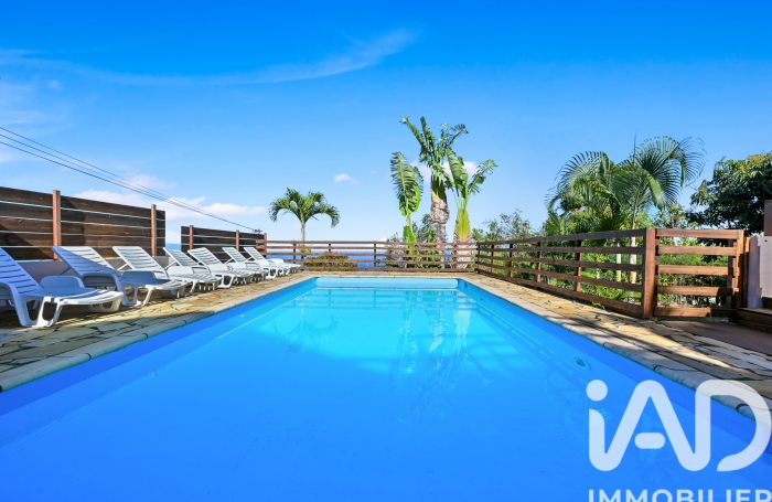 Vente Maison 215m&sup2; 7 pièces Saint-Leu